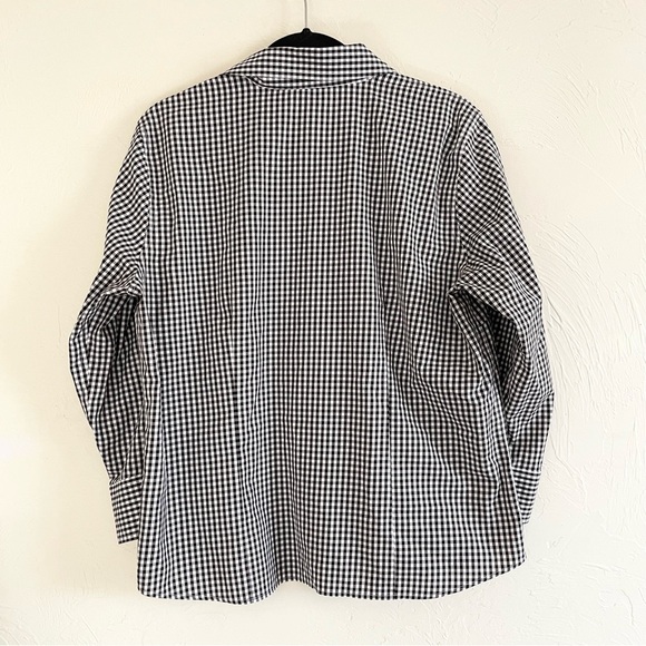 TALBOT'S Black White Gingham Check Wrinkle Resistant Stretch Button Front Top 14 - Picture 2 of 5